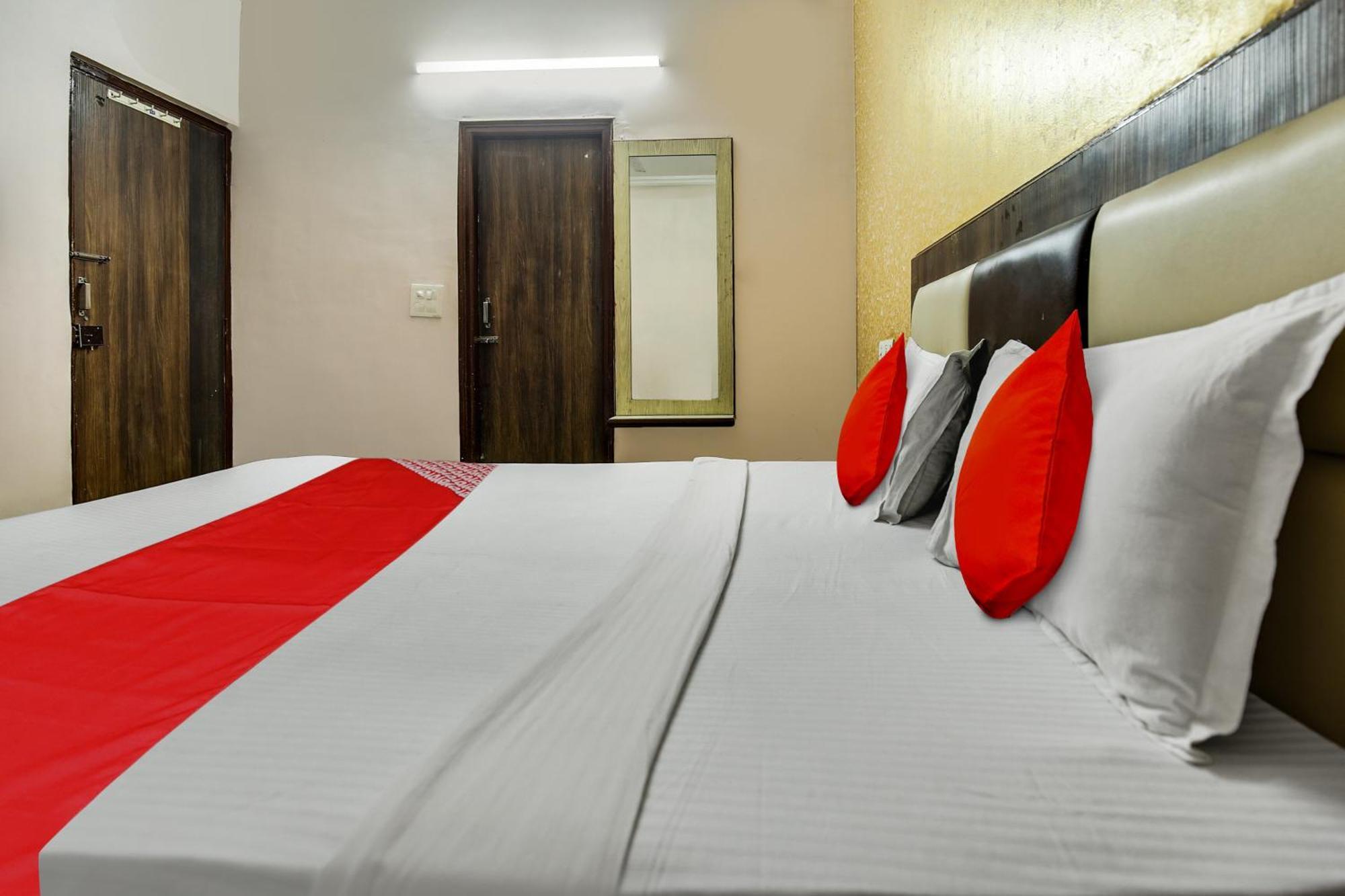 Hotel O Royal Mohali Bagian luar foto