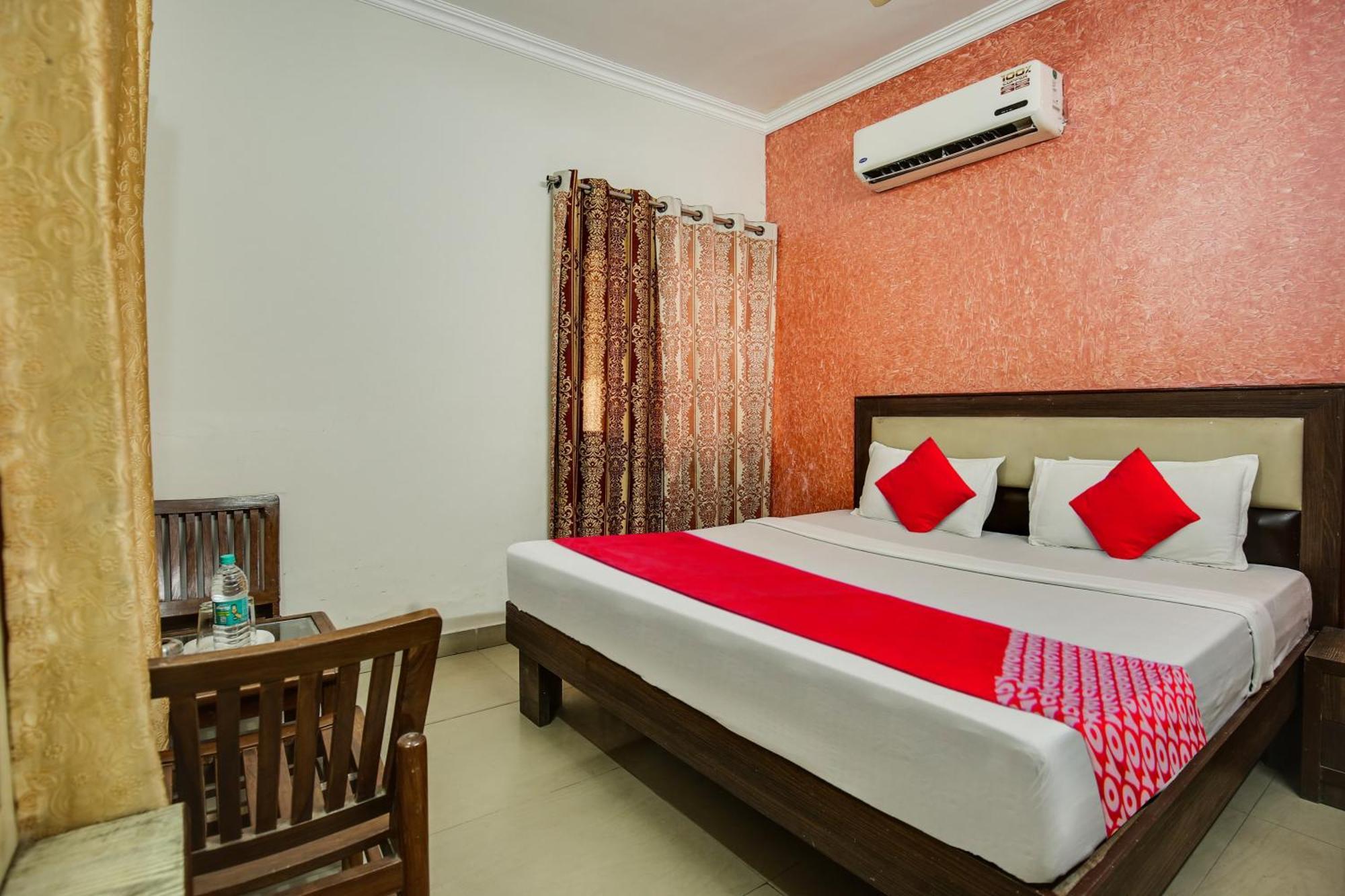 Hotel O Royal Mohali Bagian luar foto